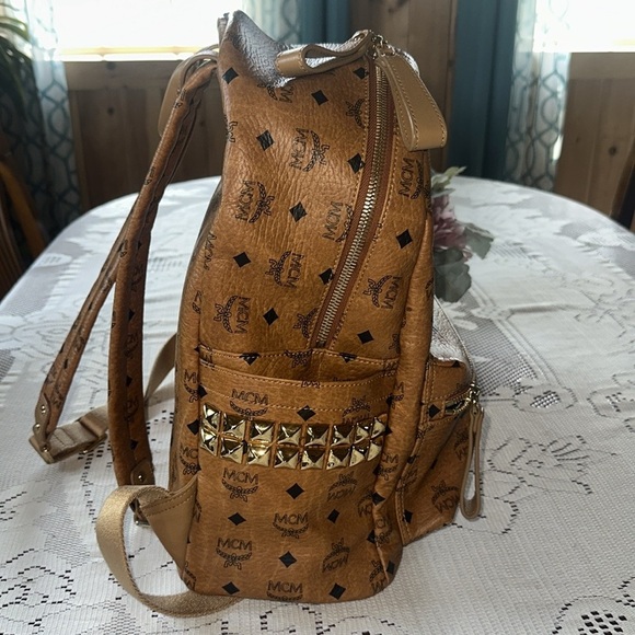 MCM Brown Backpack with Iconic Visetos Monogram - Picture 2 of 13